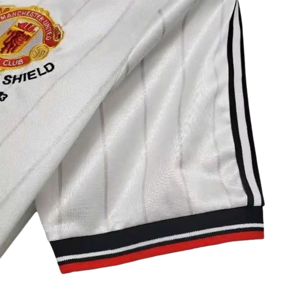 Manchester United Visitante 83/84