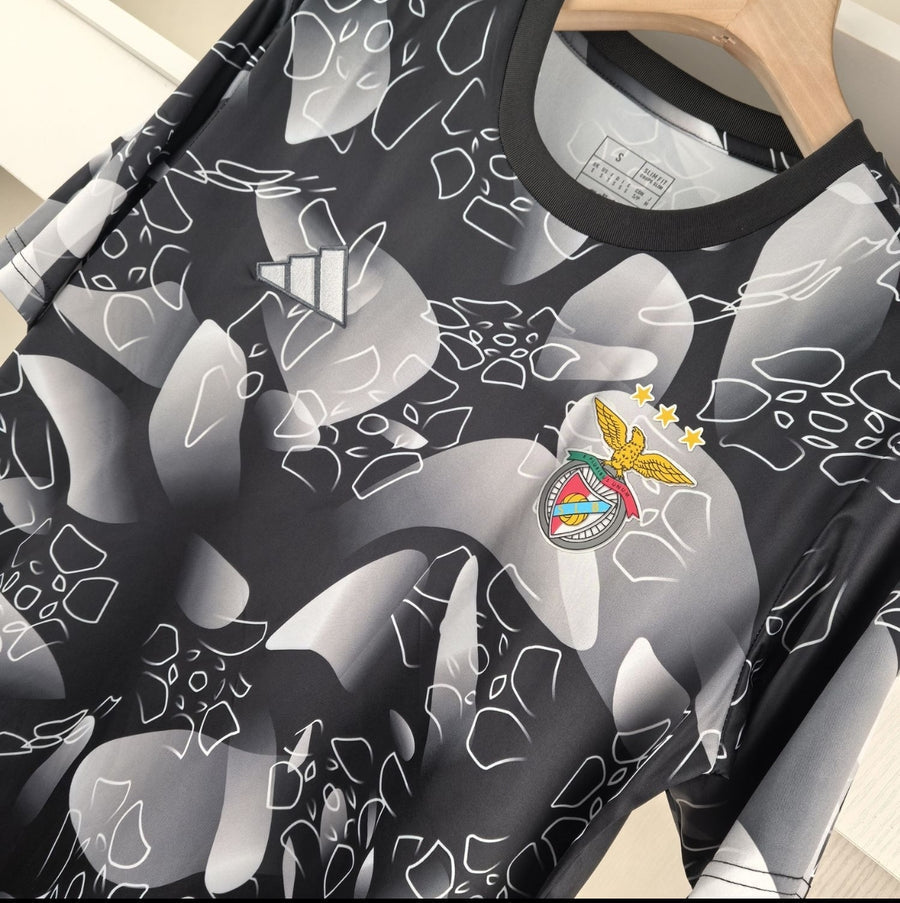 Camisola pré jogo cinza/preto 24/25