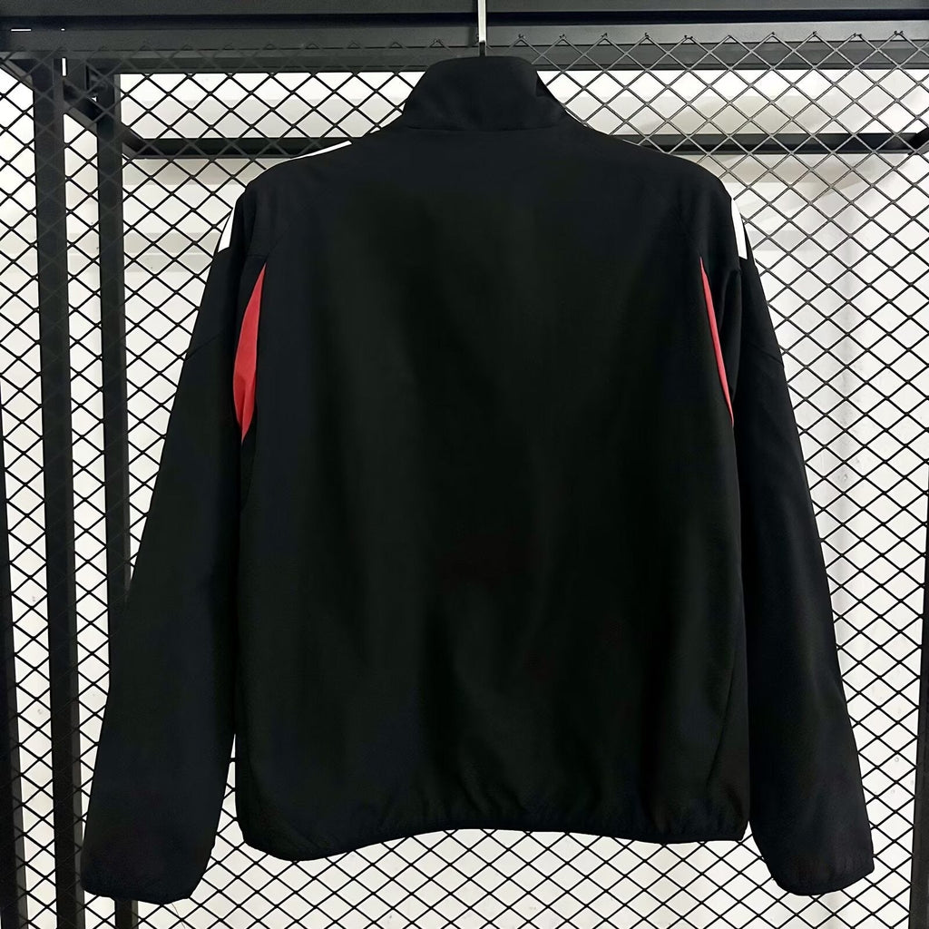 Casaco preto e vermelho 25/26 fecho completo