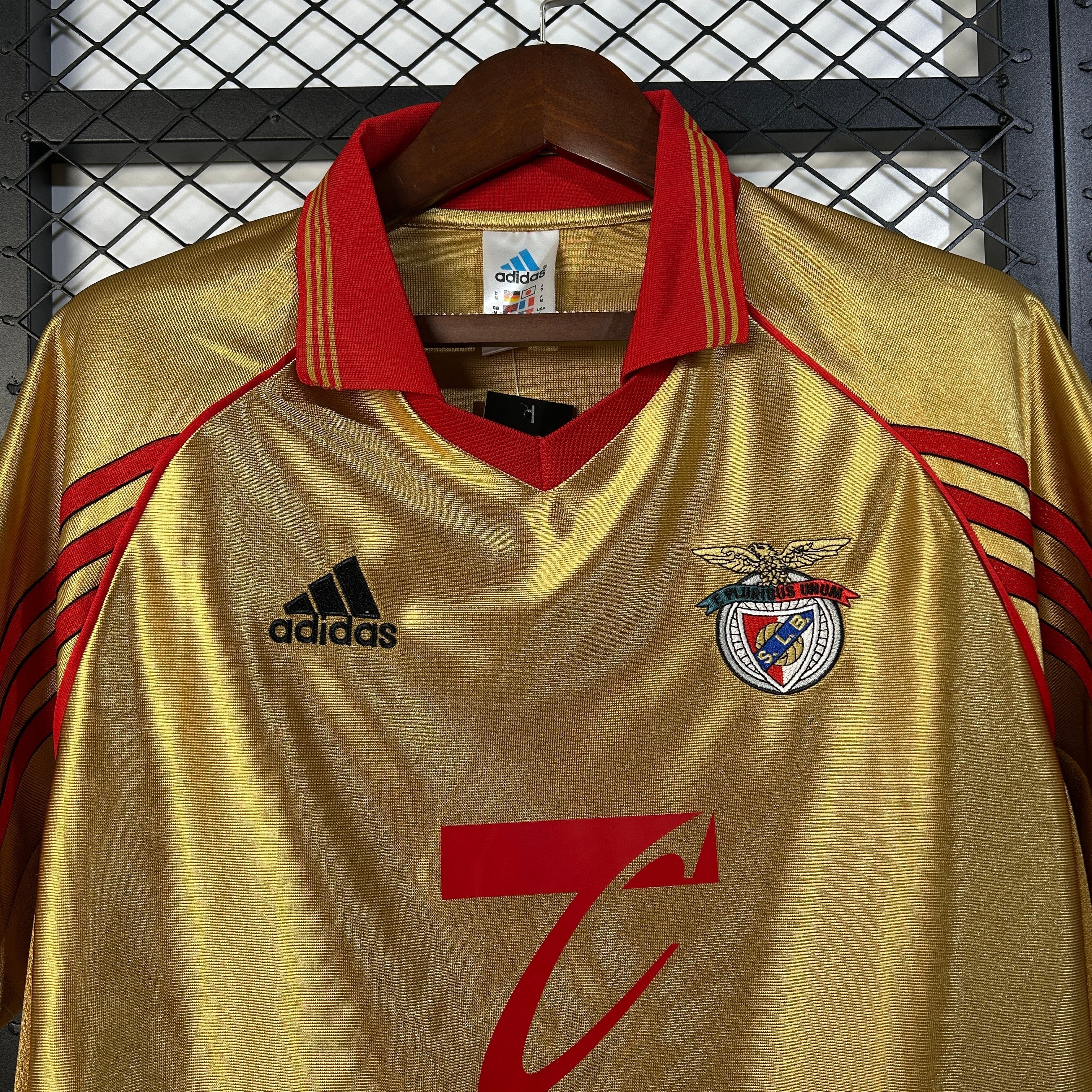 Camisola retro dourada Visitante 98/99