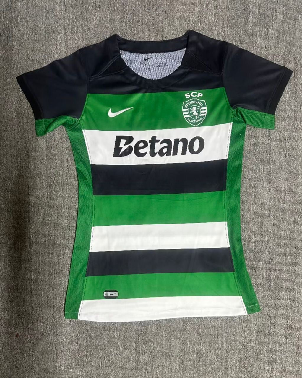 Camisola FEMININA Local verde/branca/preta 24/25