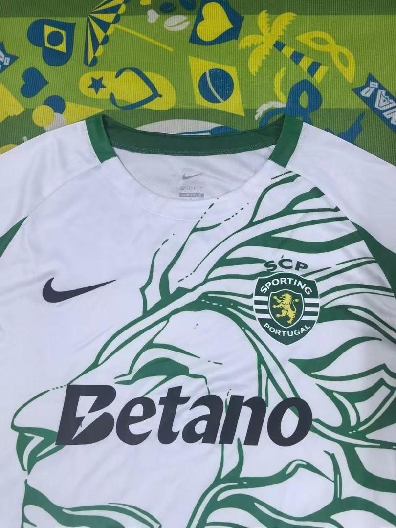 Camisola leão concept branca e verde 25/26