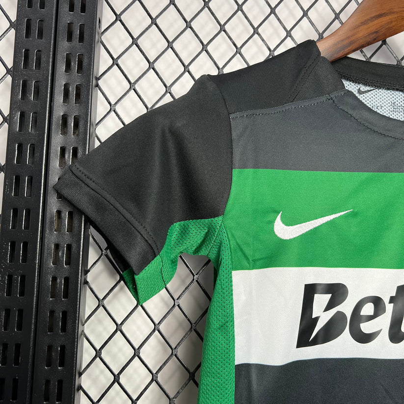 Conjunto infantil Local verde/branco/preto 24/25