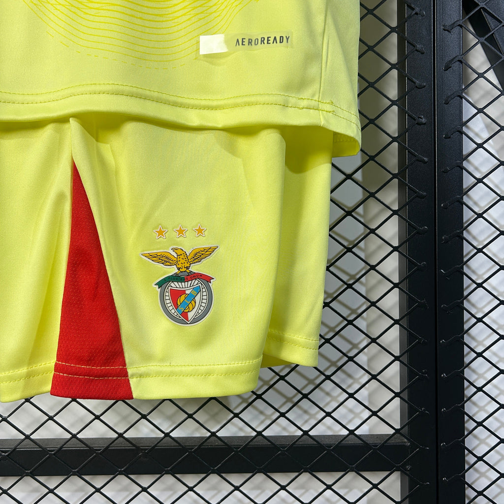 Conjunto infantil Local Guarda-redes 25/26