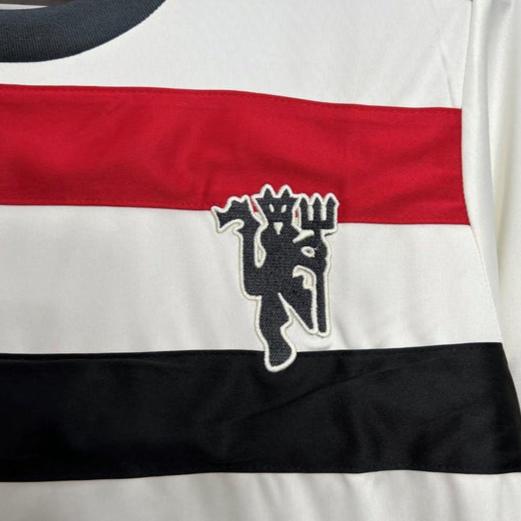 Manchester United Tercera equipación 24/25